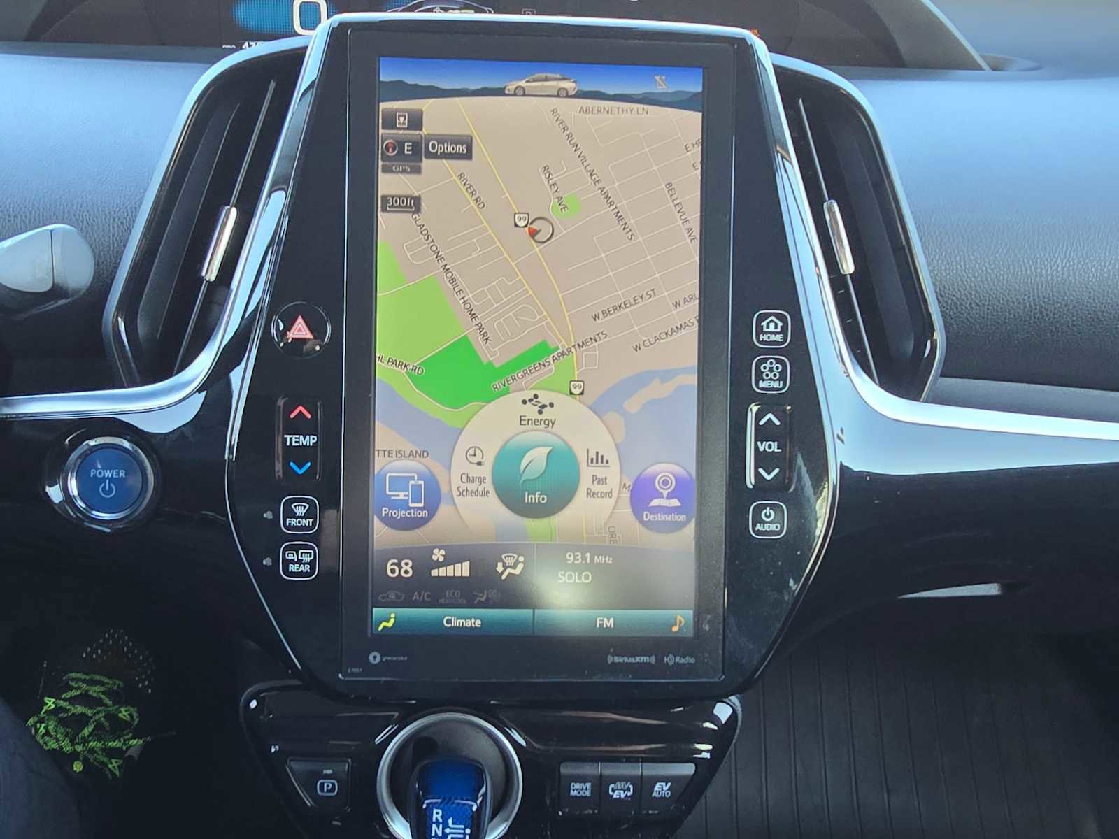 Used 2020 Toyota Prius Prime XLE image 29