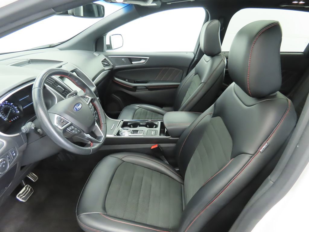 Used 2020 Ford Edge ST-Line w/ Cold Weather Package image 20