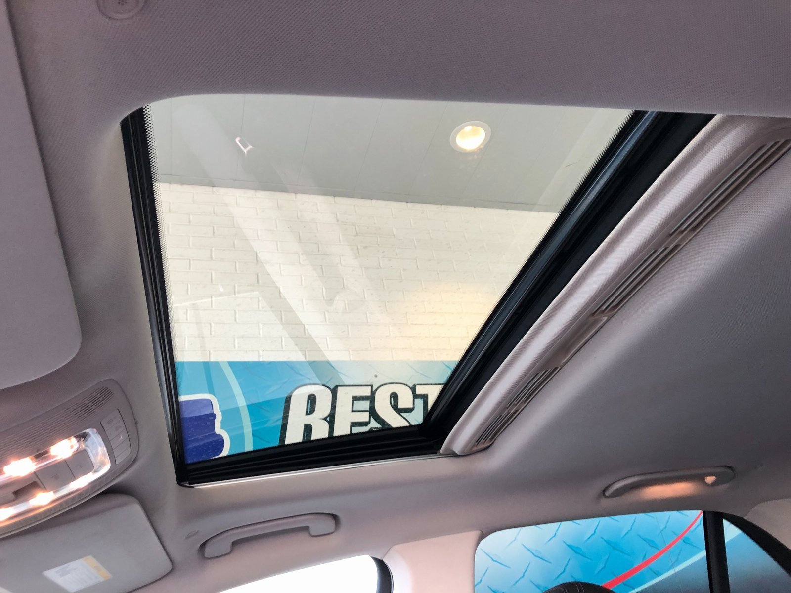 Used 2020 Mercedes-Benz GLE 350 4MATIC image 21