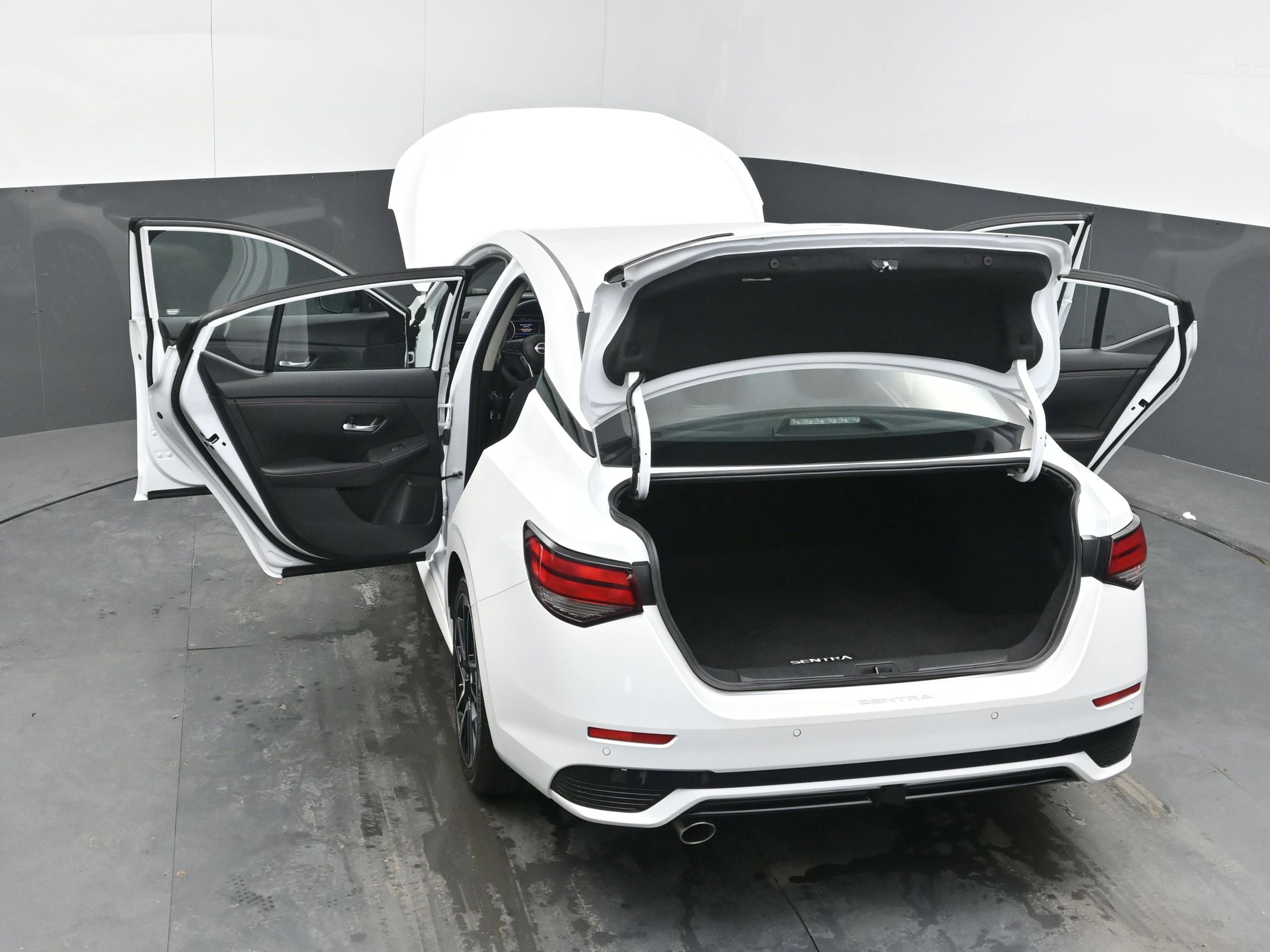 Used 2024 Nissan Sentra SR image 45