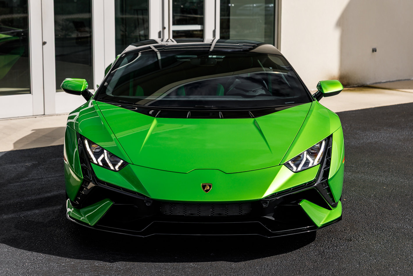 Used 2023 Lamborghini Huracan Tecnica image 7