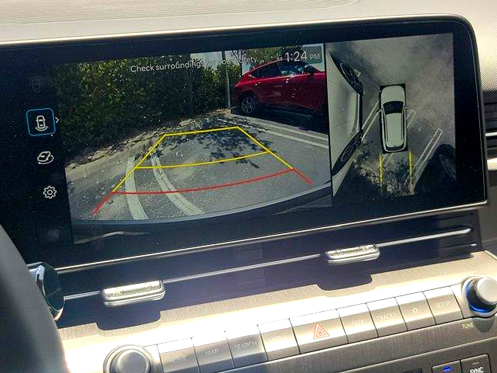 Used 2024 Hyundai Kona Limited FWD image 27