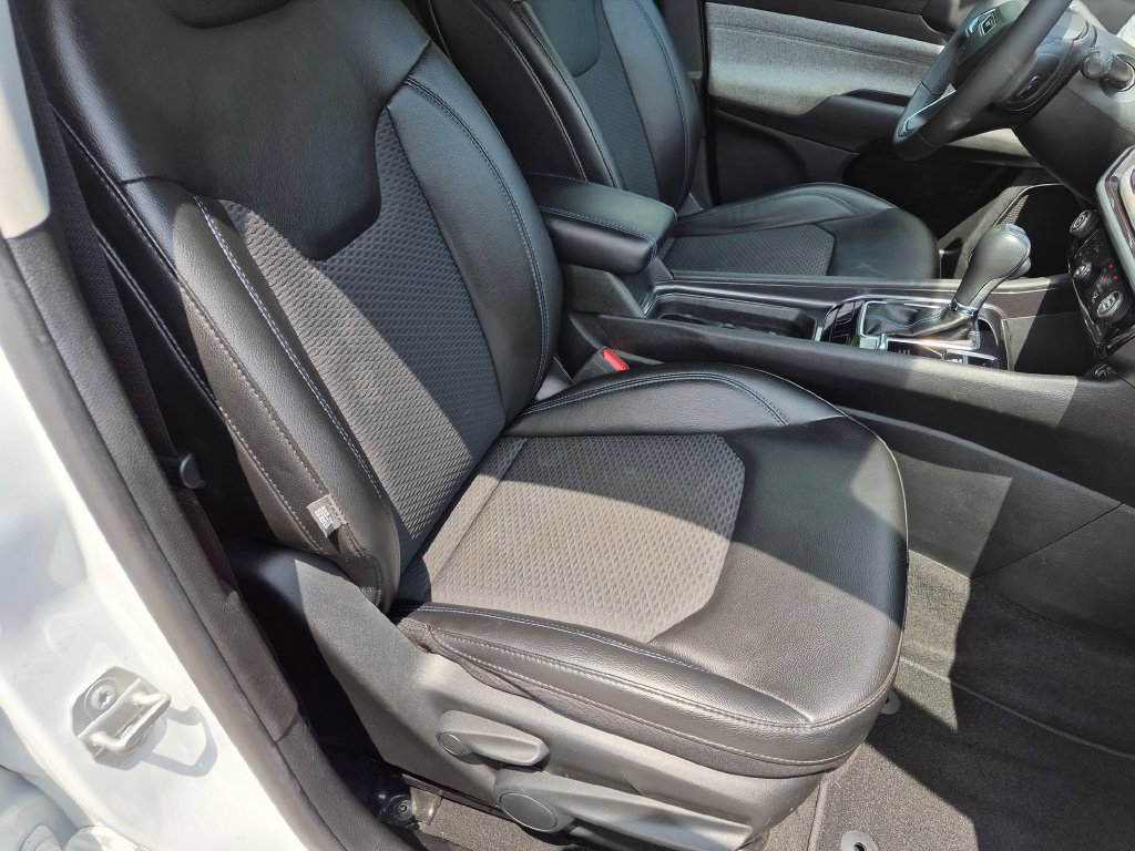Certified 2022 Jeep Compass Latitude AWD/4WD image 24