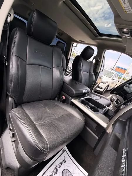 Used 2017 RAM 1500 Laramie w/ Convenience Group AWD/4WD image 23