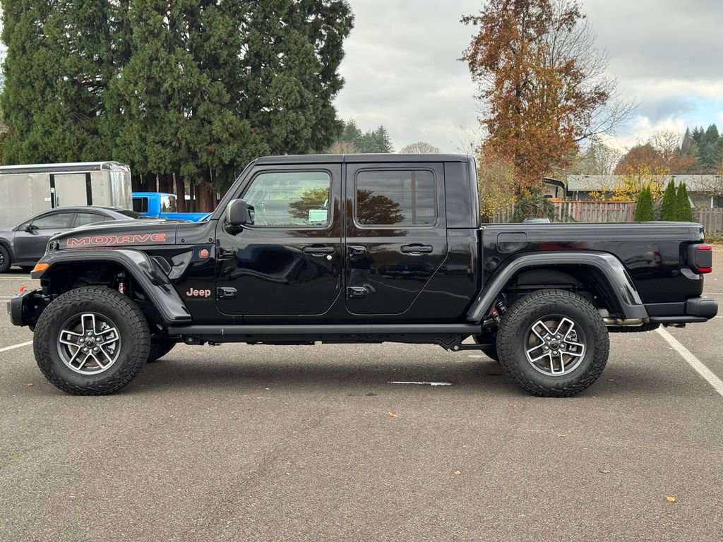 New 2025 Jeep Gladiator Mojave image 2