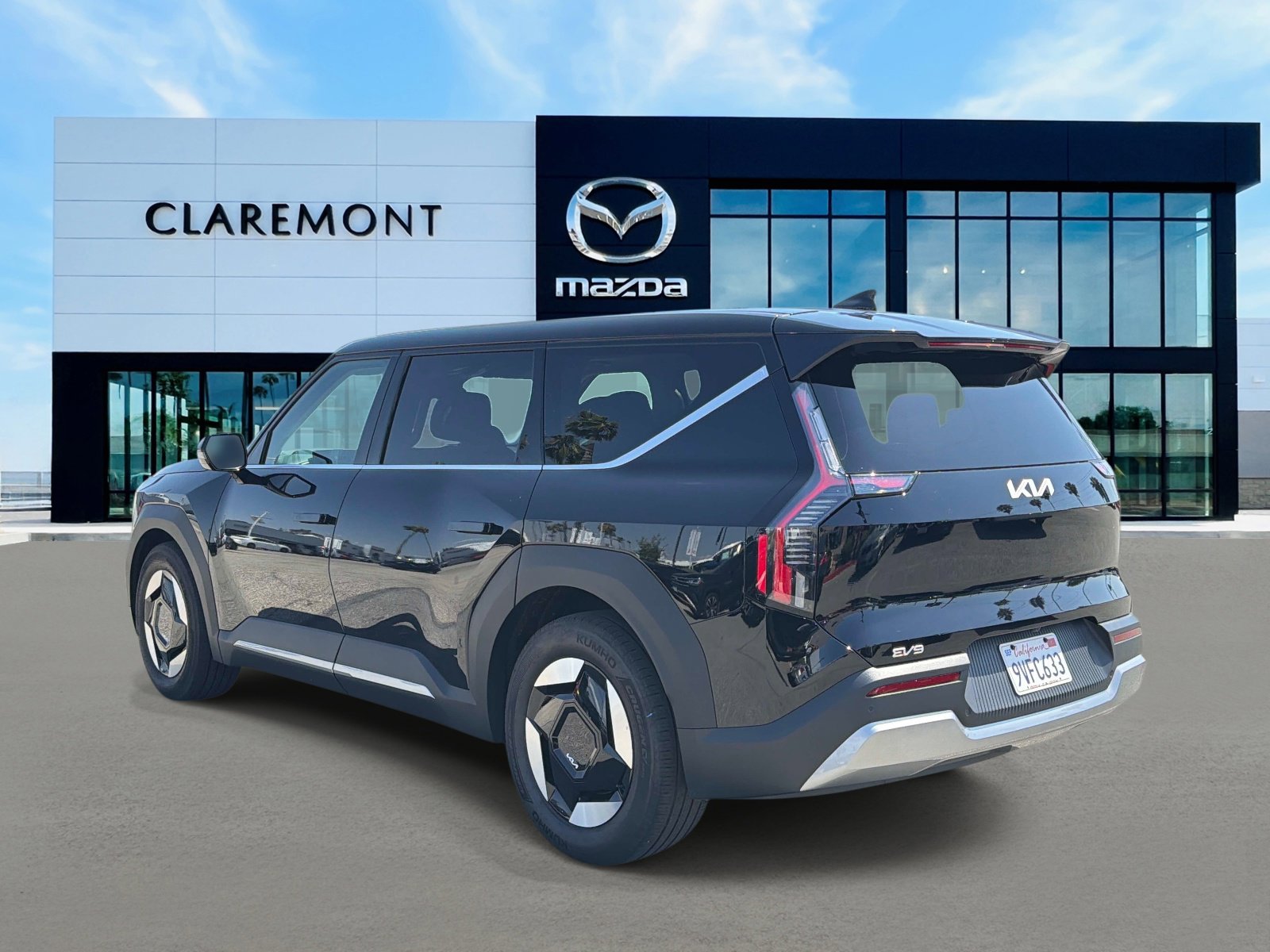 Used 2026 Kia EV9 Light RWD image 6