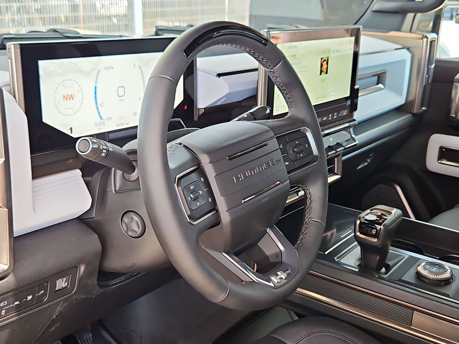Used 2025 GMC Hummer EV 3X AWD/4WD image 10