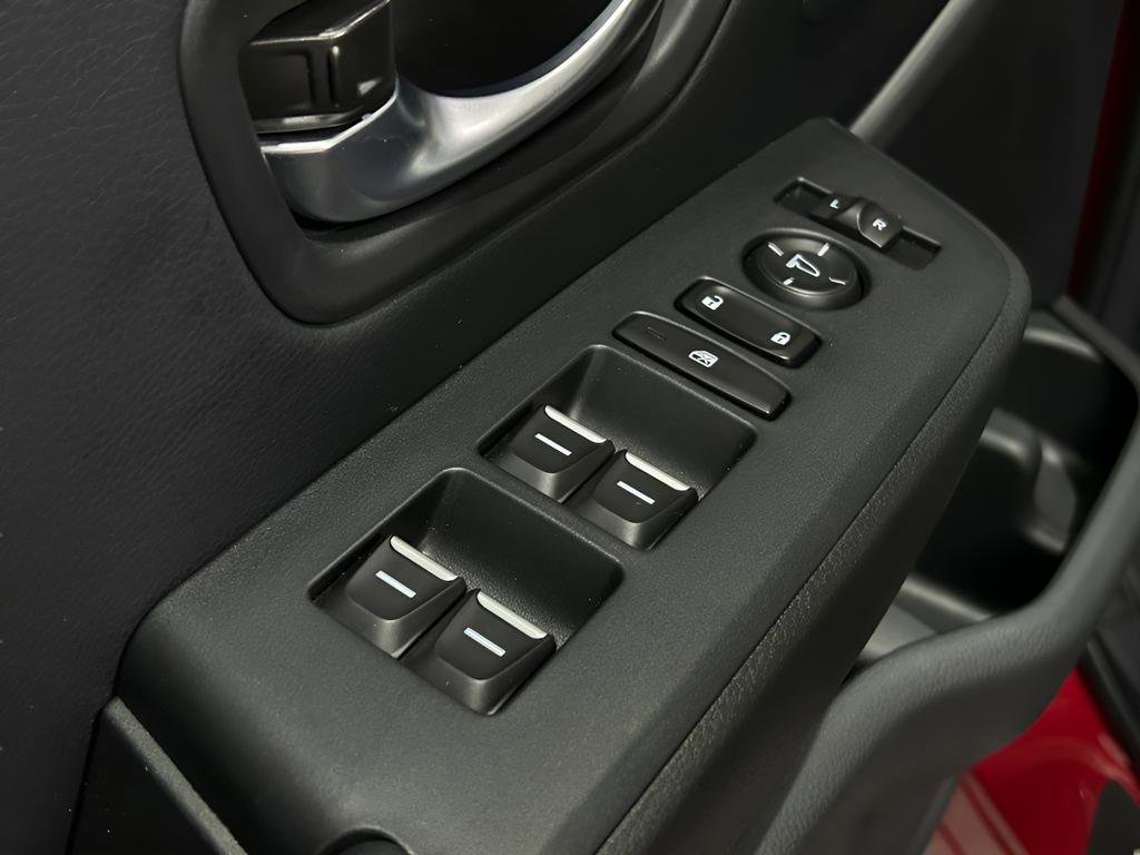 Certified 2025 Honda Pilot Touring image 13