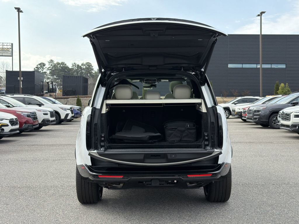 New 2026 Land Rover Range Rover SE image 12