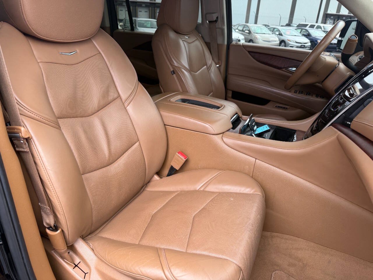 Used 2016 Cadillac Escalade ESV Platinum AWD/4WD image 48