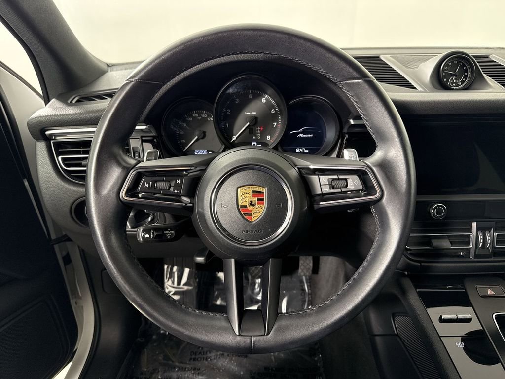 Certified 2023 Porsche Macan Turbo image 36