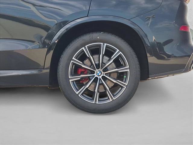 New 2026 BMW X5 xDrive40i w/ M Sport Package AWD/4WD image 10