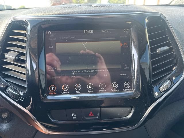 Used 2020 Jeep Cherokee Limited AWD/4WD image 15