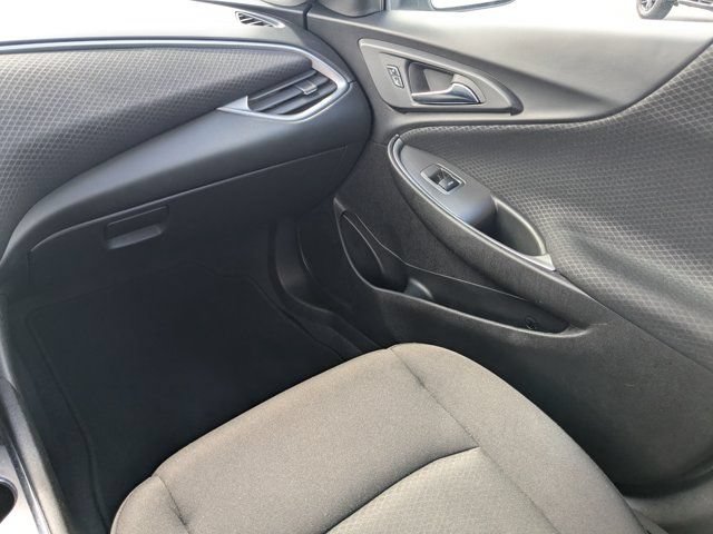 Used 2025 Chevrolet Malibu LT FWD image 18