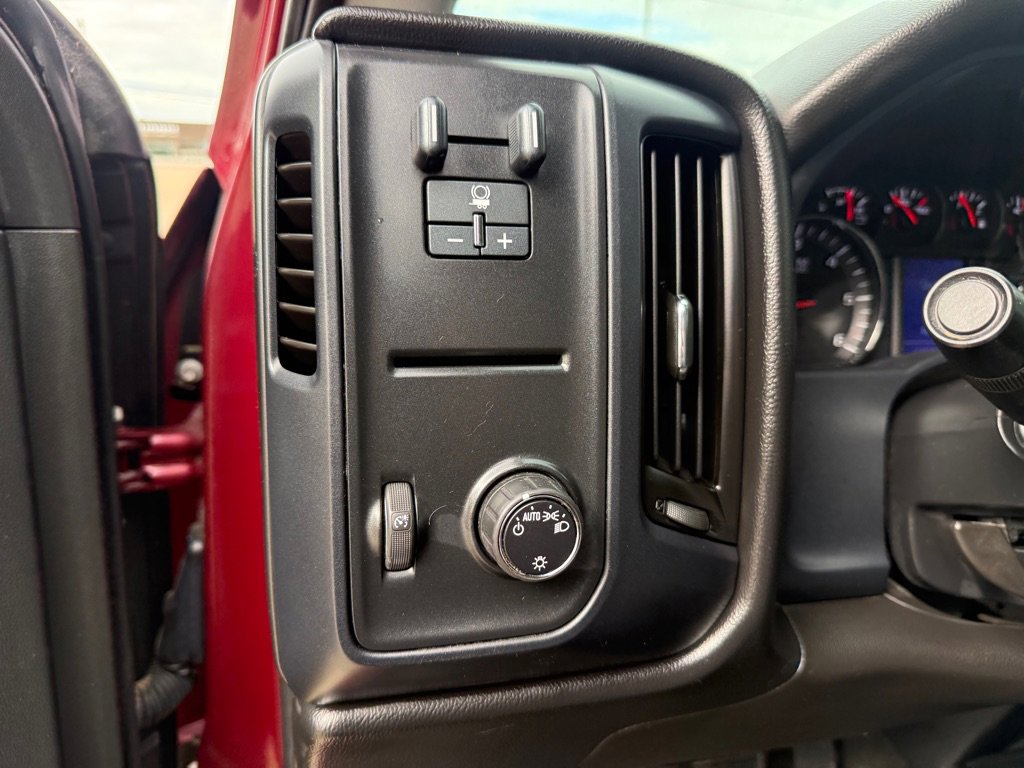 Used 2015 Chevrolet Silverado 1500 W/T w/ Trailering Package AWD/4WD image 19