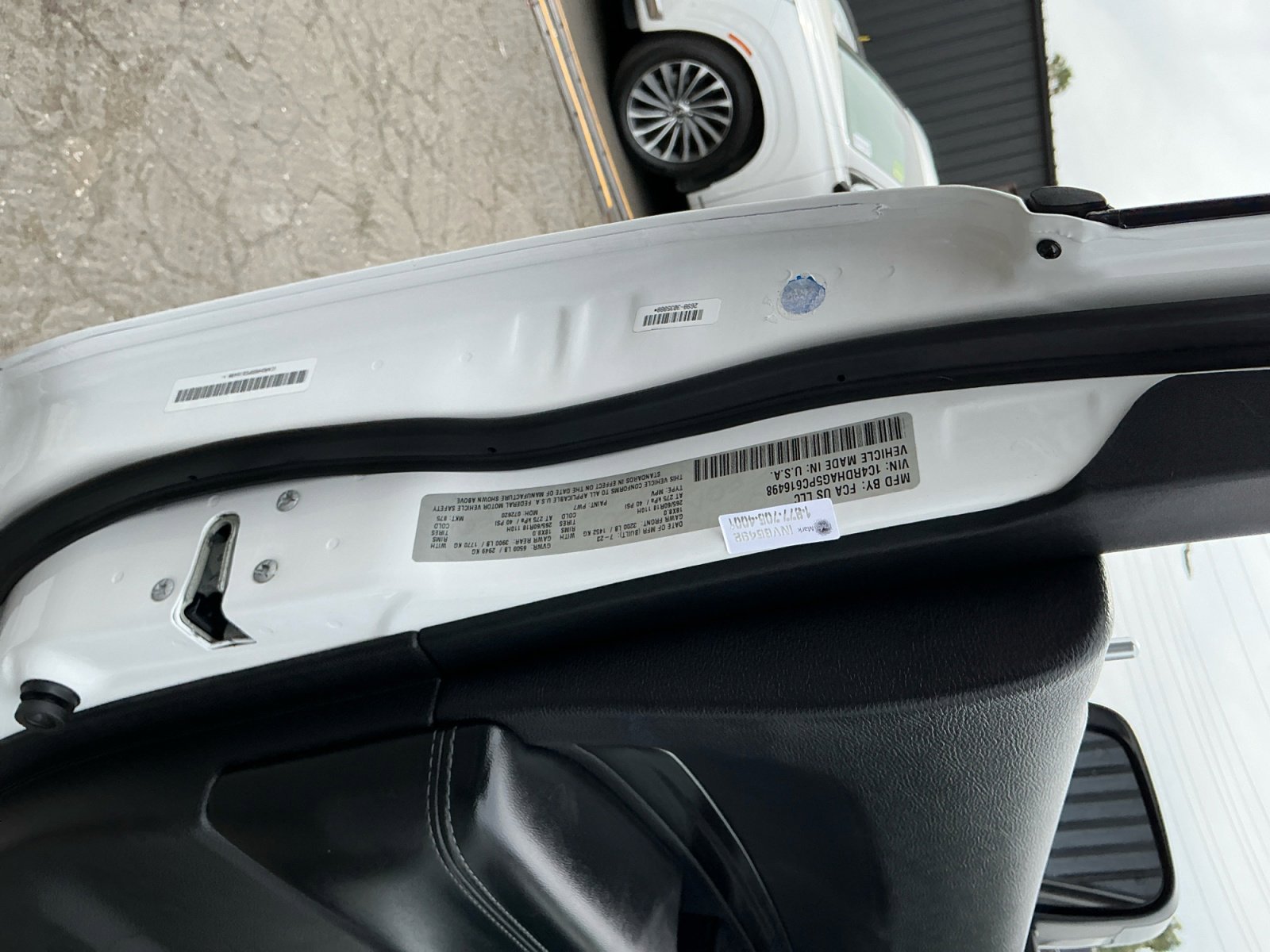 Used 2023 Dodge Durango SXT image 27