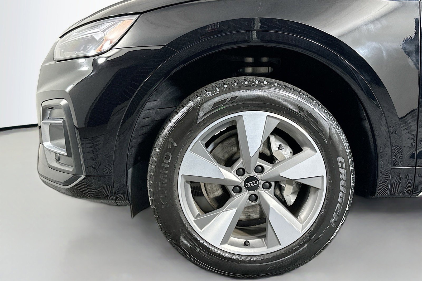 Used 2023 Audi Q5 Premium Plus w/ Premium Plus Package image 11