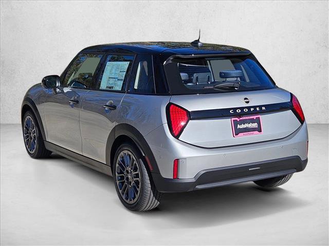 Used 2026 MINI Cooper 4-Door Hardtop FWD image 7