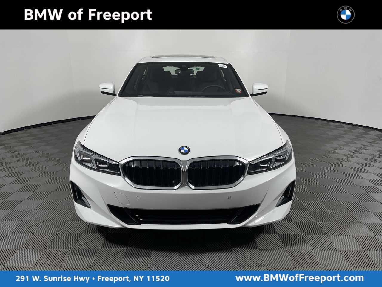 Certified 2023 BMW 330i xDrive Sedan w/ Driving Assistance Package image 1