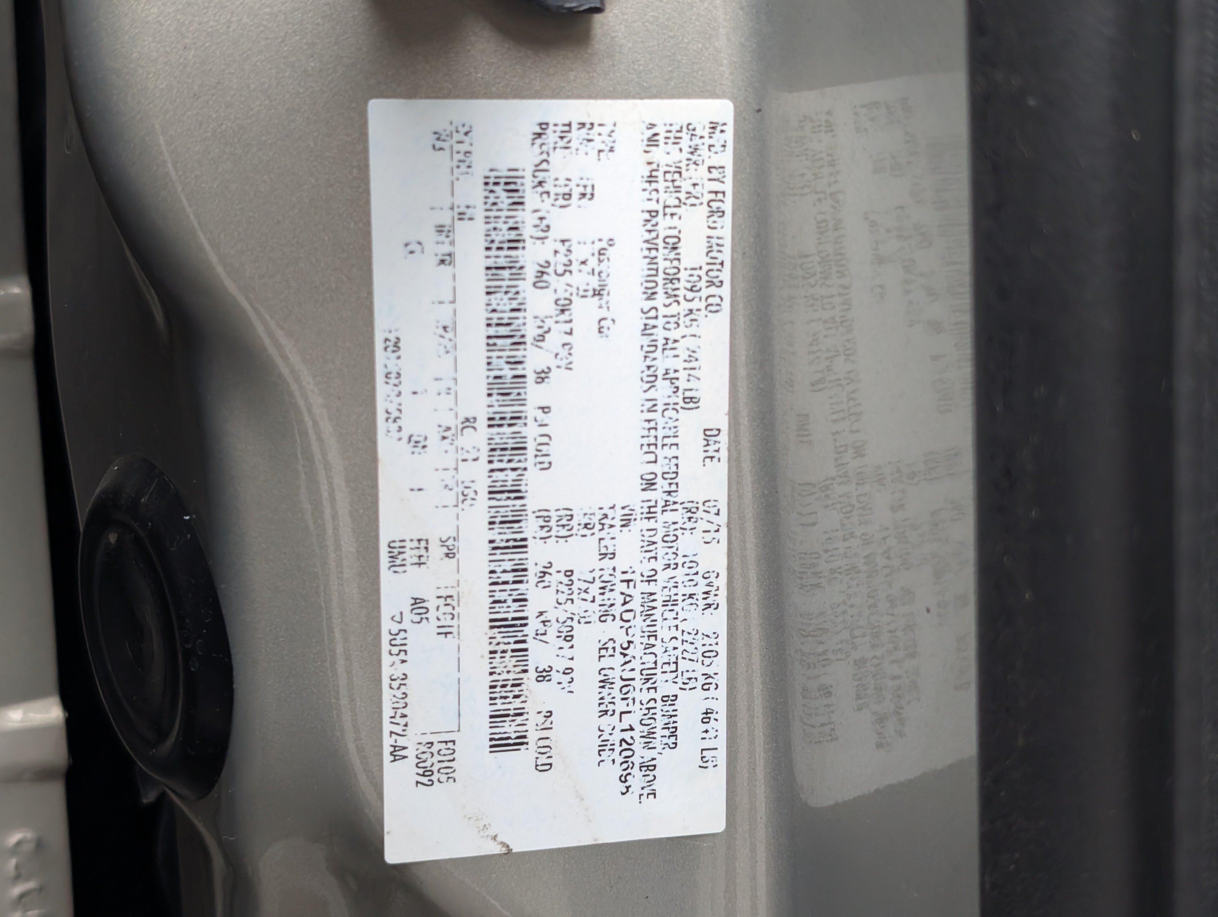 Used 2015 Ford C-MAX SE w/ Equipment Group 201A FWD image 19