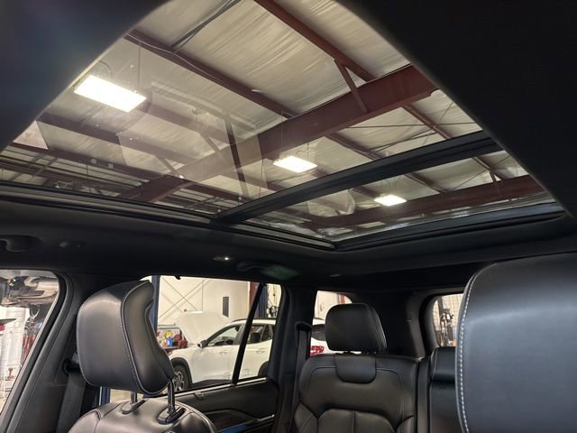 Used 2022 Jeep Grand Cherokee Overland image 40