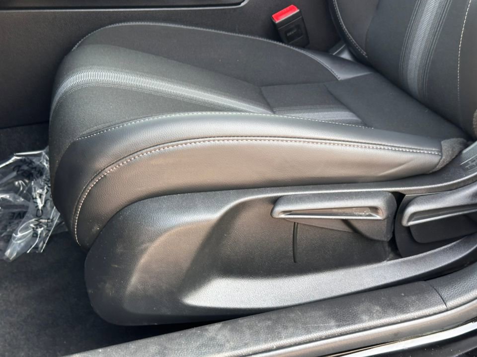 Used 2023 Honda Civic Sport image 13