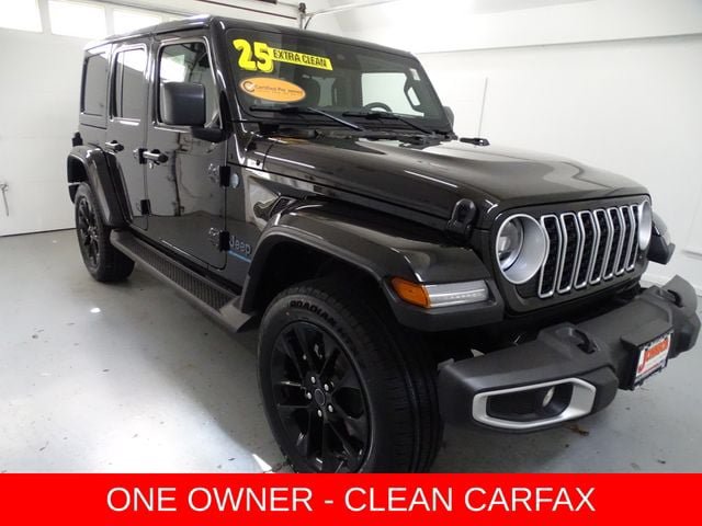 Certified 2025 Jeep Wrangler Unlimited Sahara AWD/4WD image 1