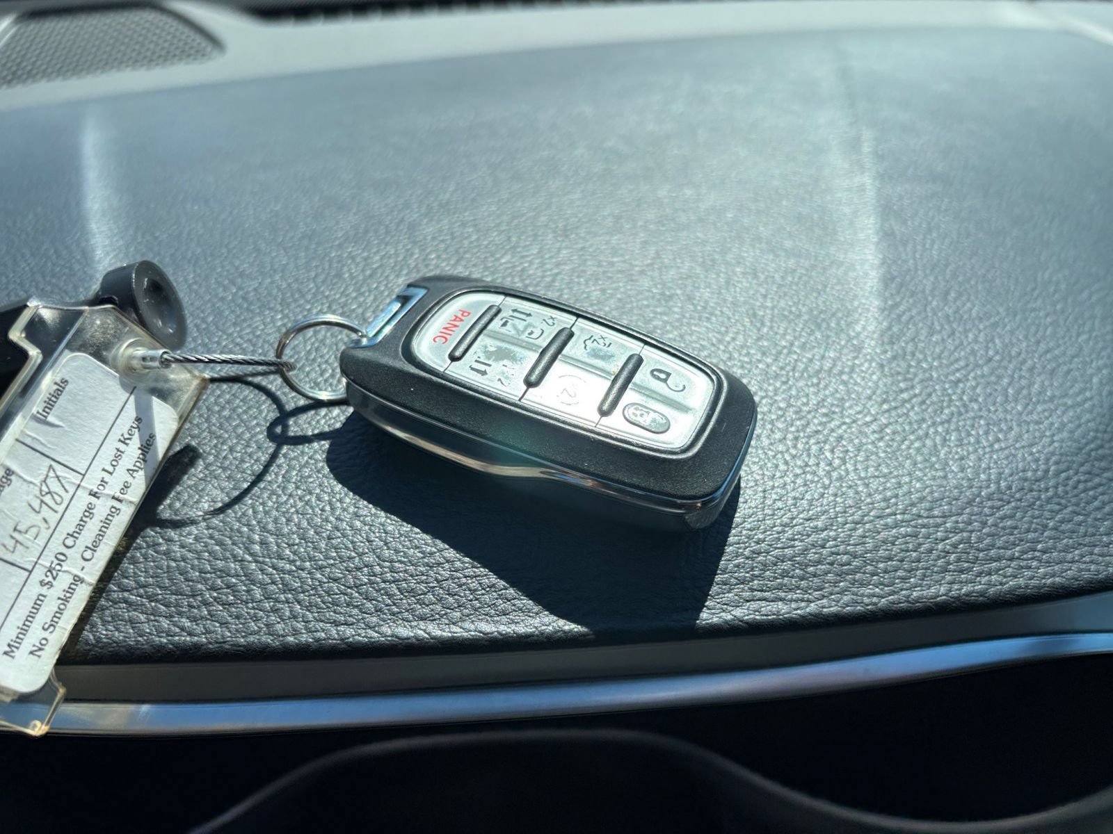 Used 2025 Chrysler Pacifica Limited FWD image 22
