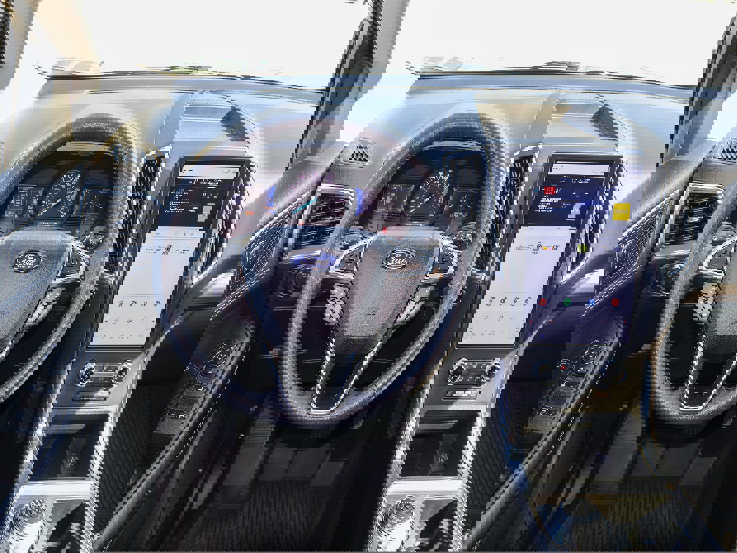 Used 2024 Ford Edge Titanium w/ Equipment Group 301A image 18