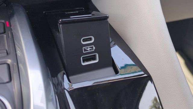 Used 2023 Acura MDX FWD w/ Technology Package image 16