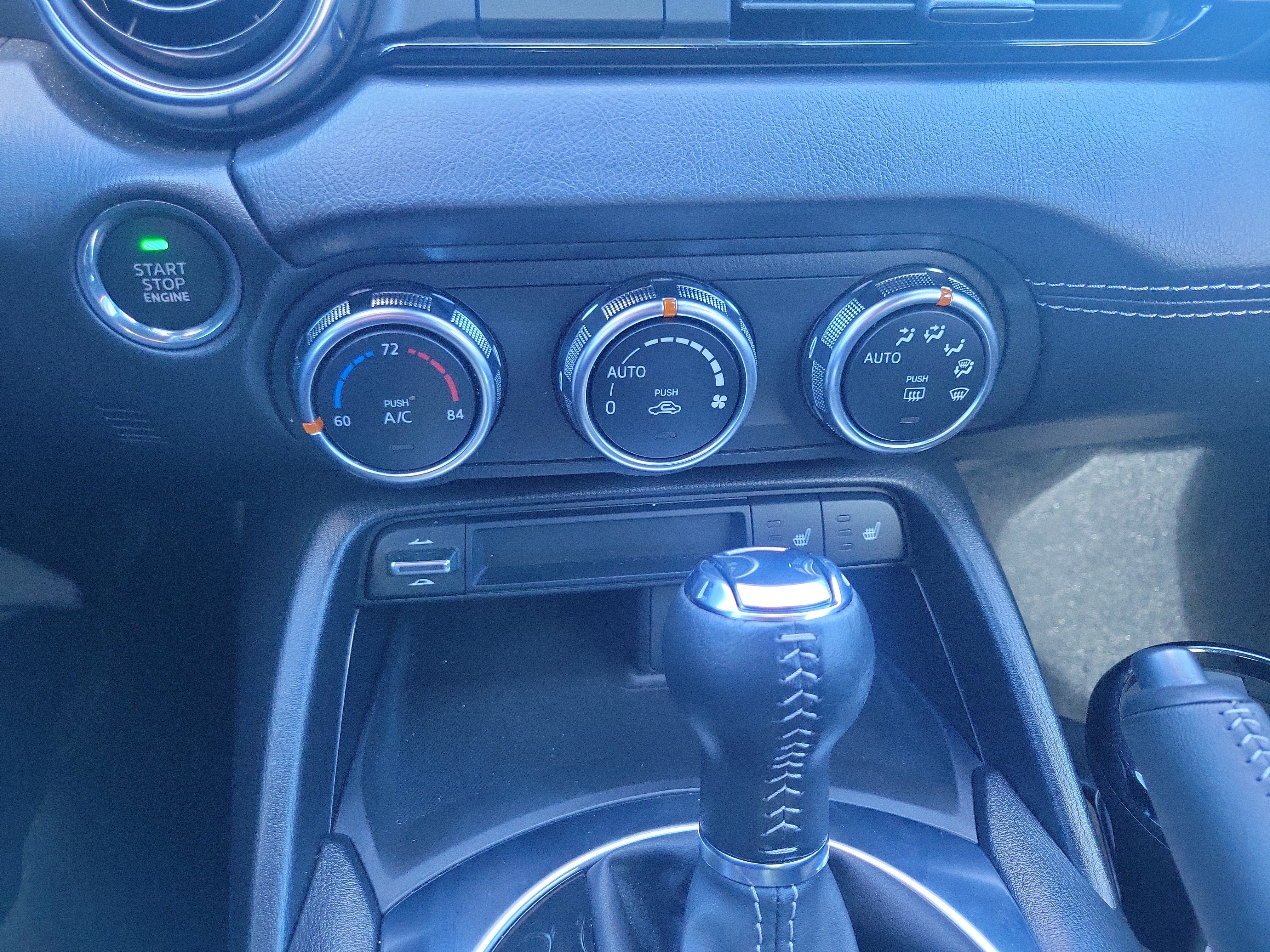 Used 2023 MAZDA MX-5 Miata Grand Touring RWD image 19