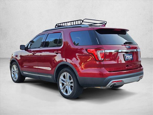 Used 2017 Ford Explorer XLT w/ Equipment Group 202A FWD image 7