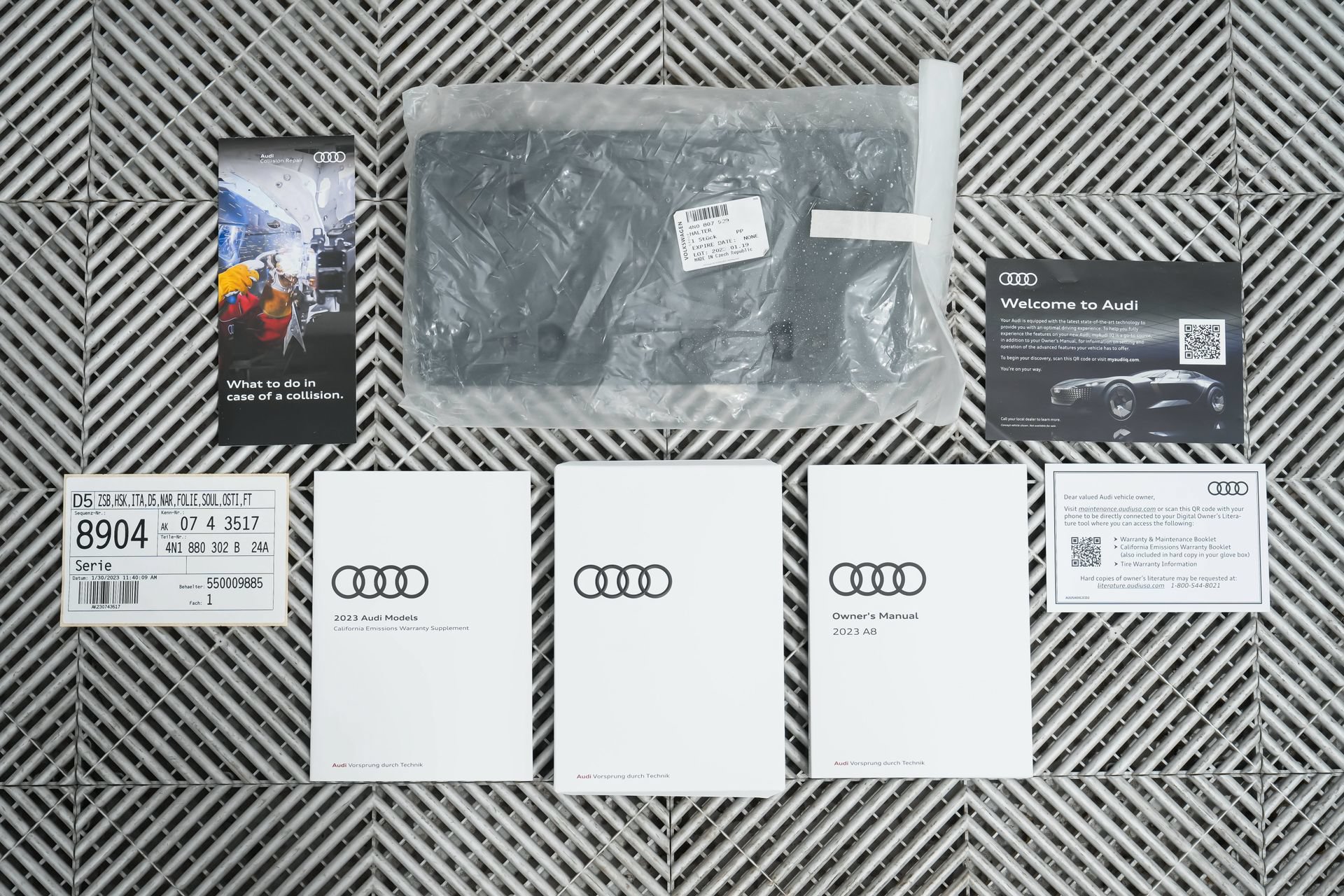 Used 2023 Audi A8 L 3.0T w/ Luxury Package AWD/4WD image 97