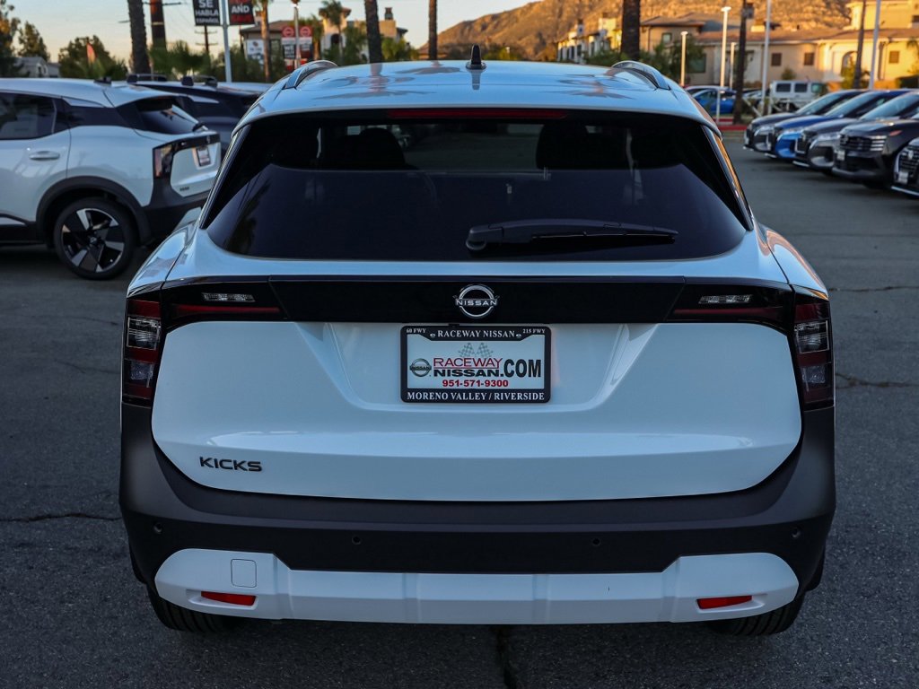 New 2026 Nissan Kicks SV image 5