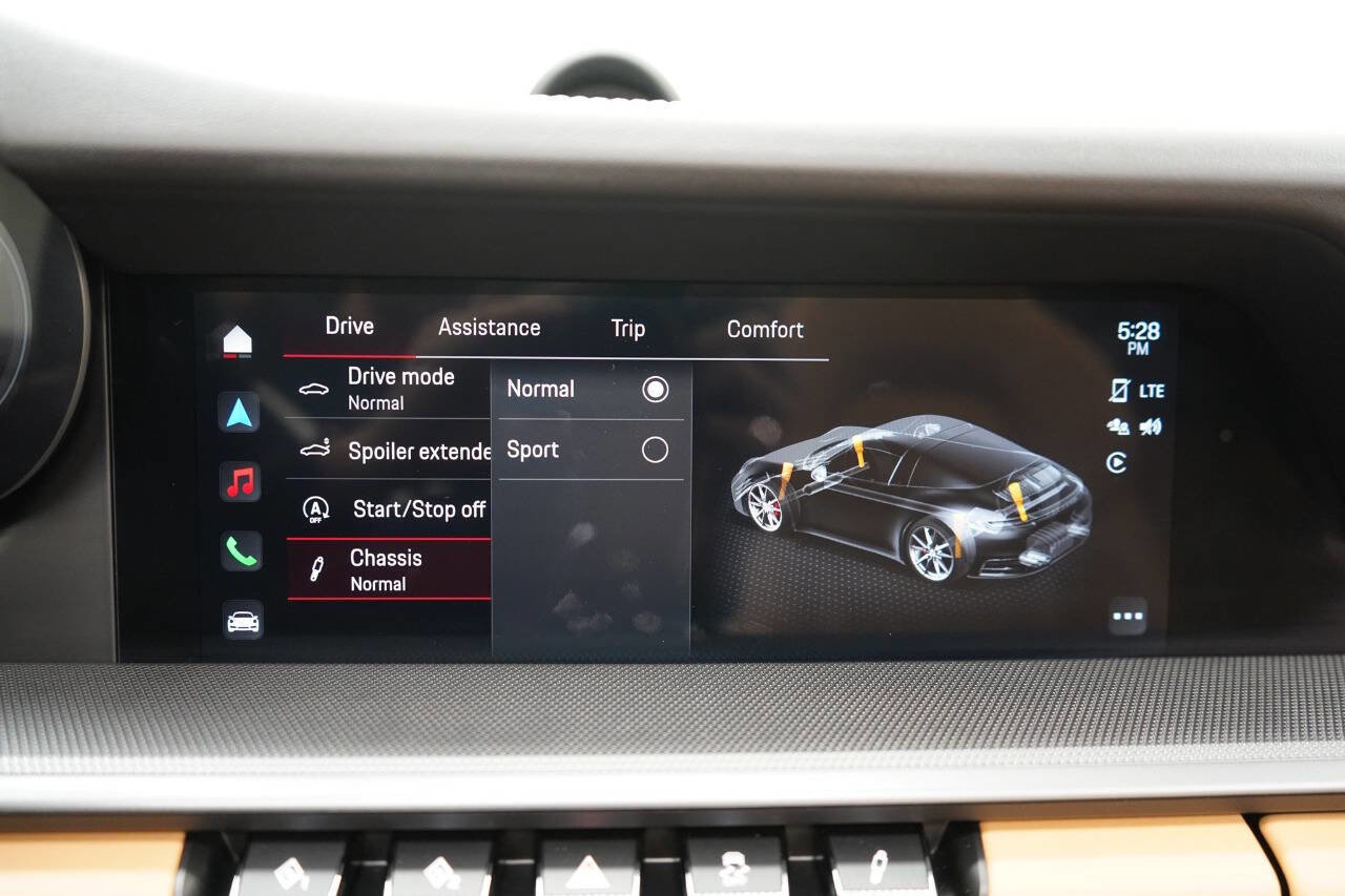 Used 2024 Porsche 911 Targa 4S w/ Premium Package image 98