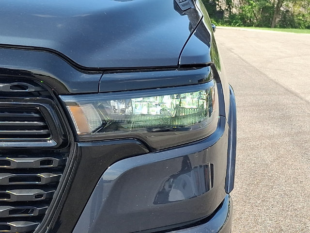 New 2026 RAM 1500 4x4 Crew Cab image 10