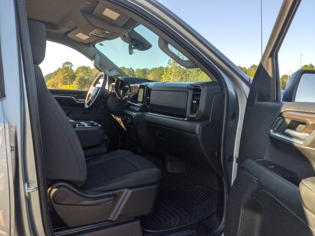 Used 2023 Chevrolet Silverado 1500 RST image 31