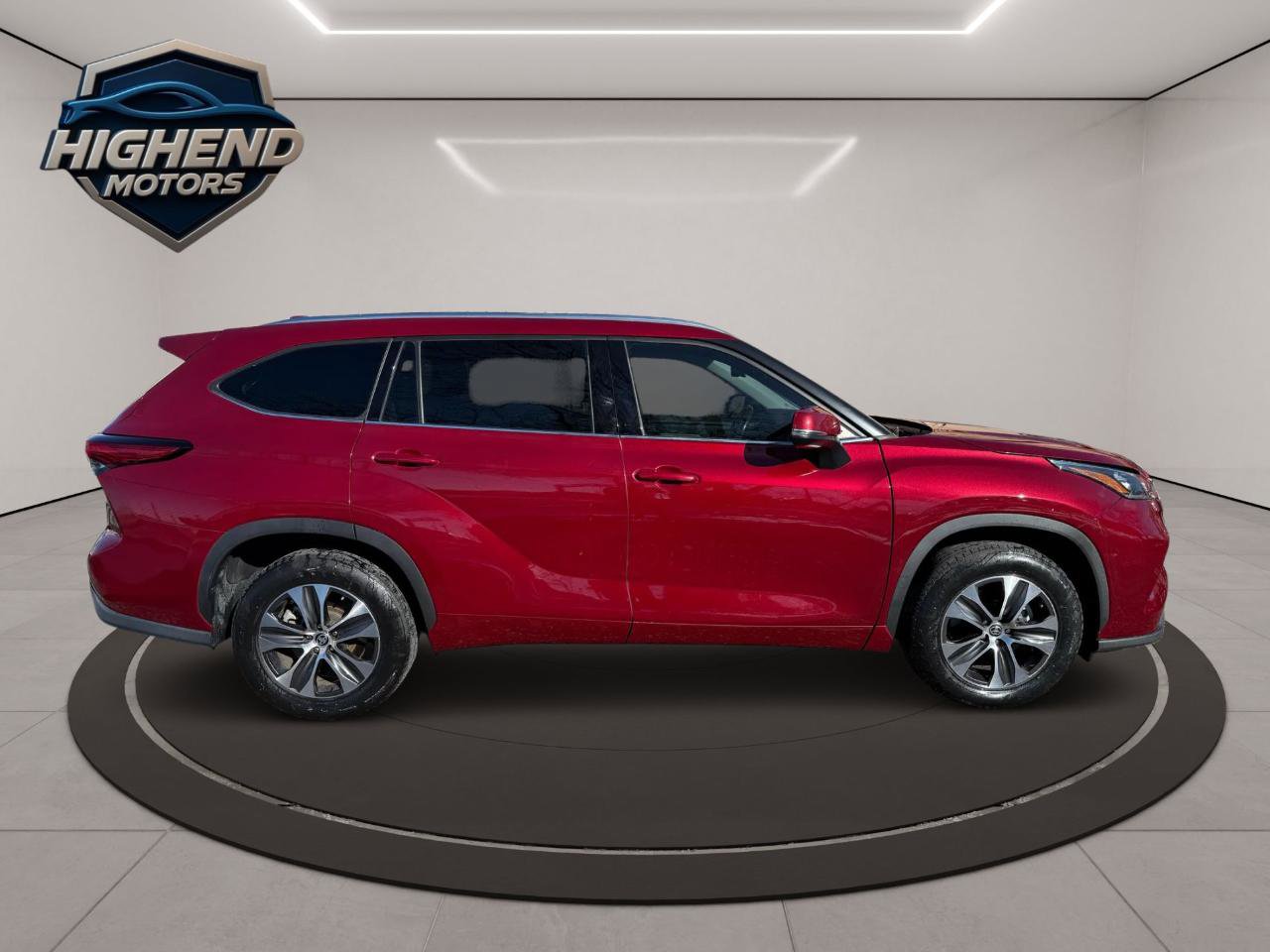 Used 2020 Toyota Highlander XLE FWD image 9