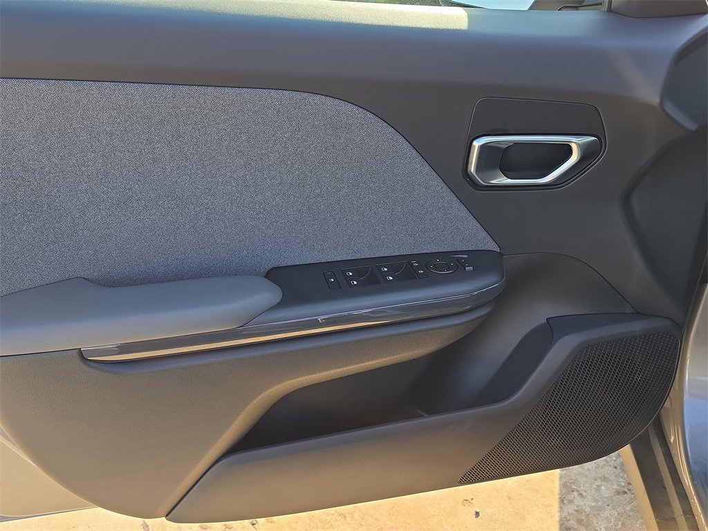 New 2025 Kia K4 EX image 19