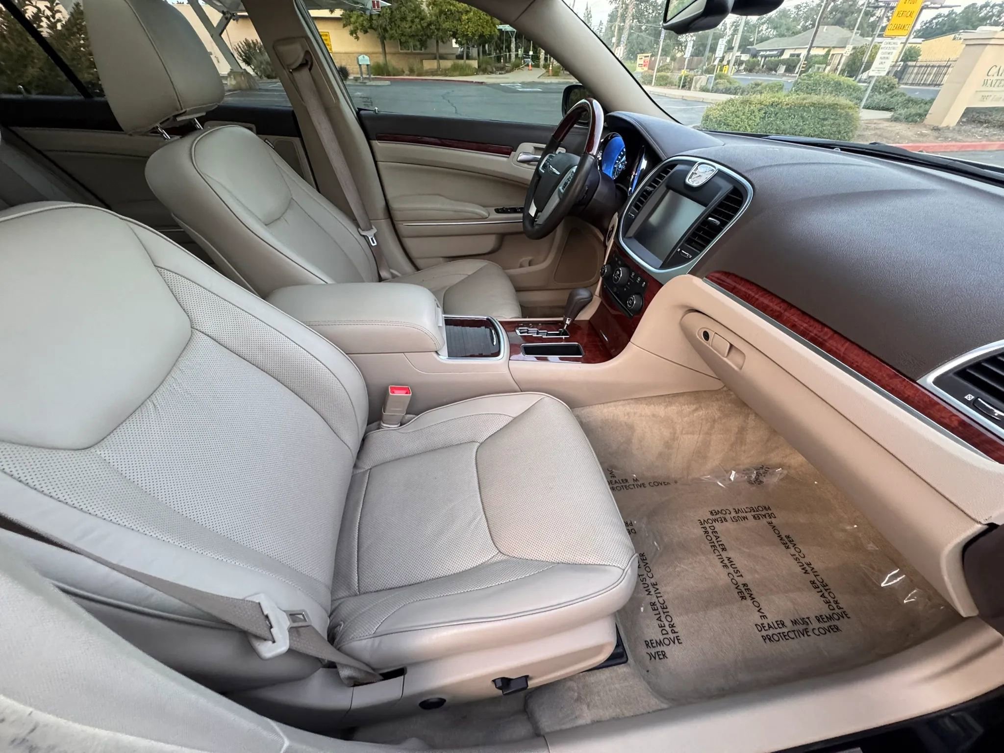 Used 2011 Chrysler 300 C w/ Sound Group RWD image 13