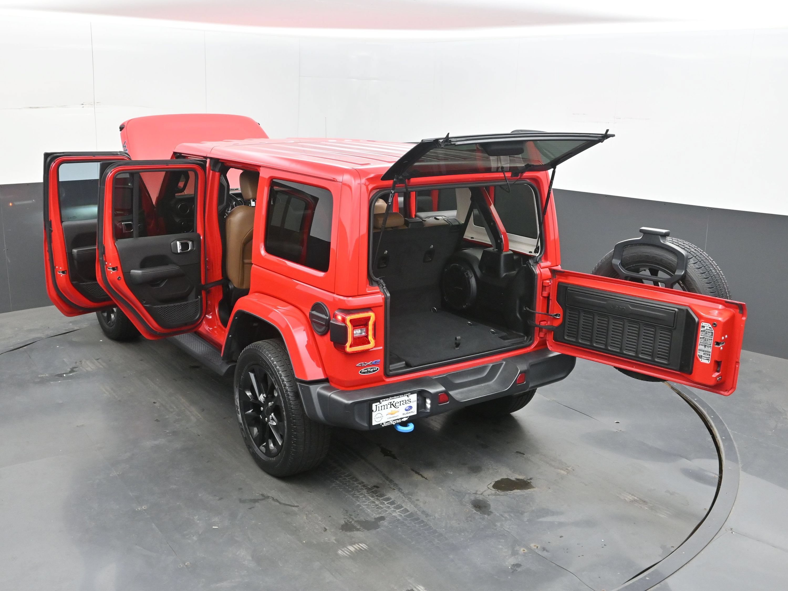 Used 2022 Jeep Wrangler Unlimited Sahara w/ Cold Weather Group AWD/4WD image 45