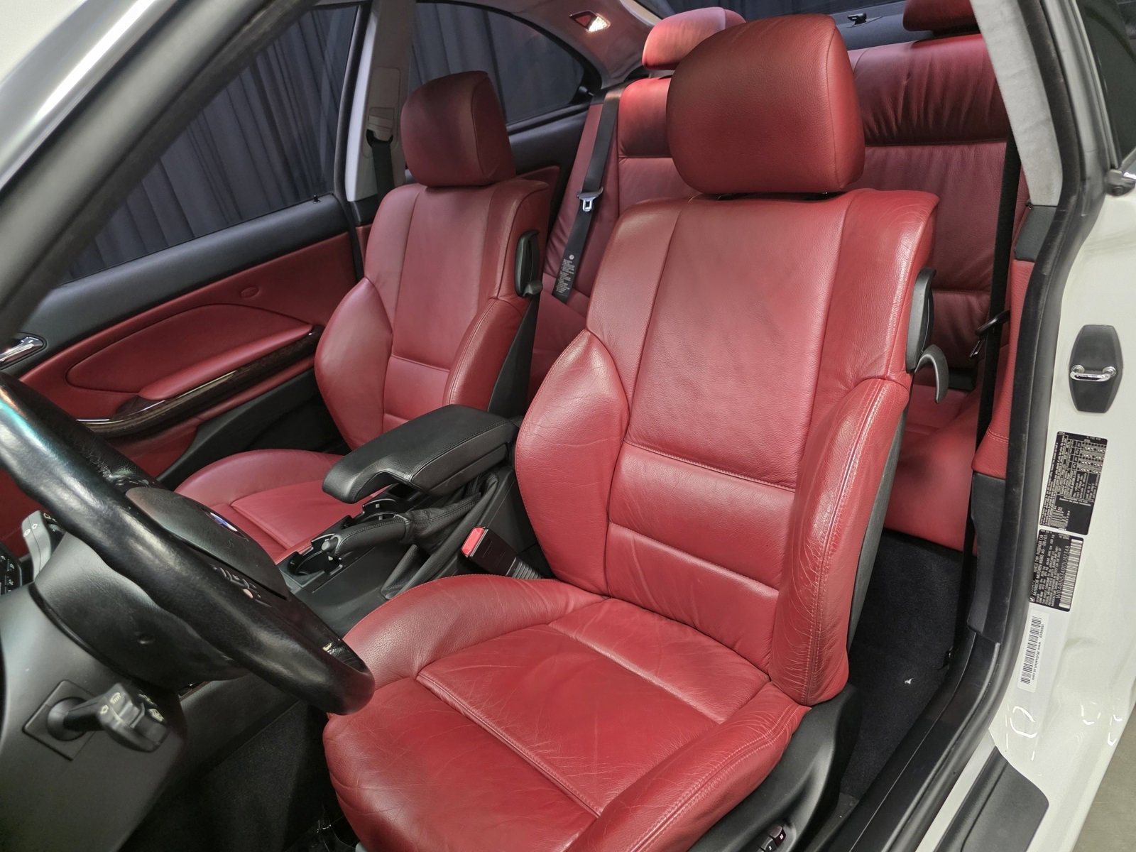 Used 2001 BMW 330Ci Coupe image 18