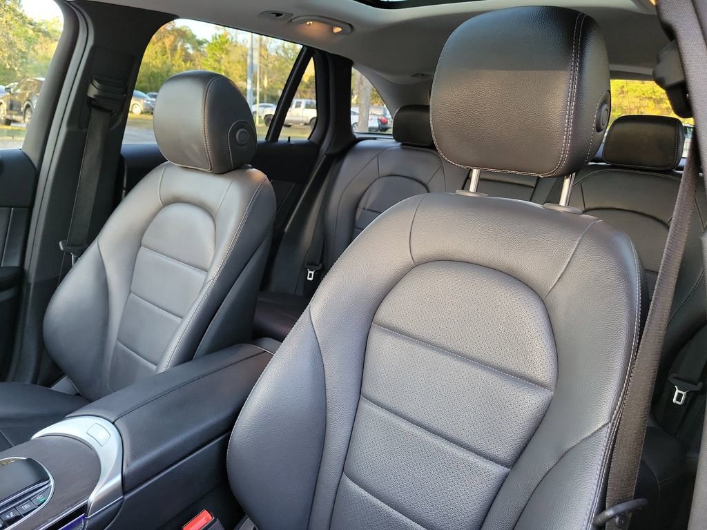 Used 2021 Mercedes-Benz GLC 300 w/ Premium Package image 16