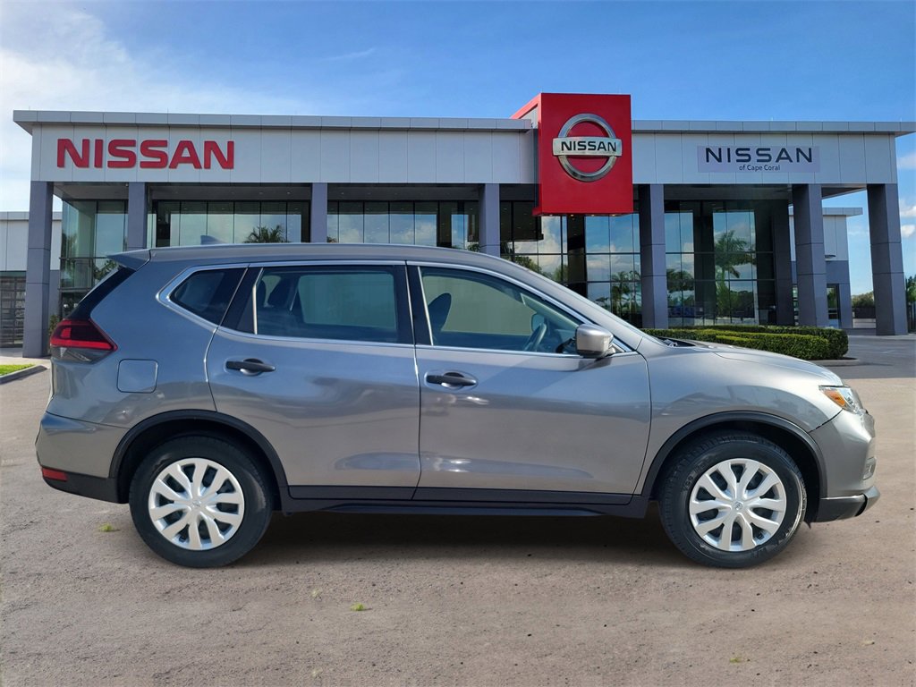 Used 2020 Nissan Rogue S image 3