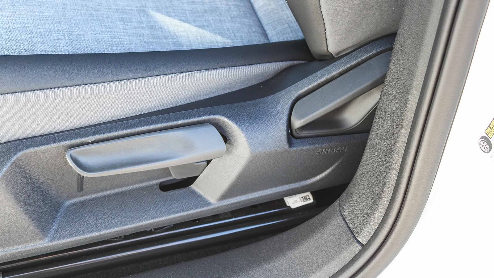 New 2026 Volkswagen ID.4 Pro RWD image 24