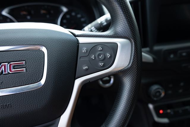 Used 2024 GMC Terrain SLE AWD/4WD image 11