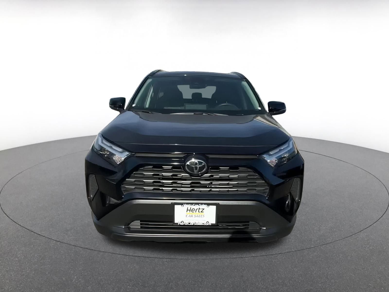 Used 2025 Toyota RAV4 XLE image 4