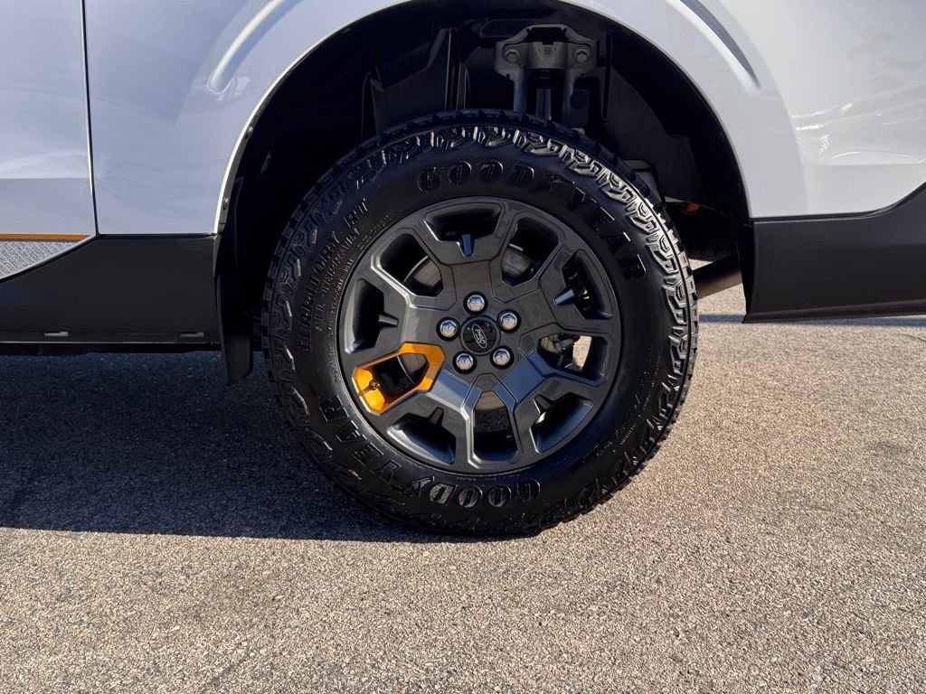 Certified 2025 Ford Maverick Tremor image 14