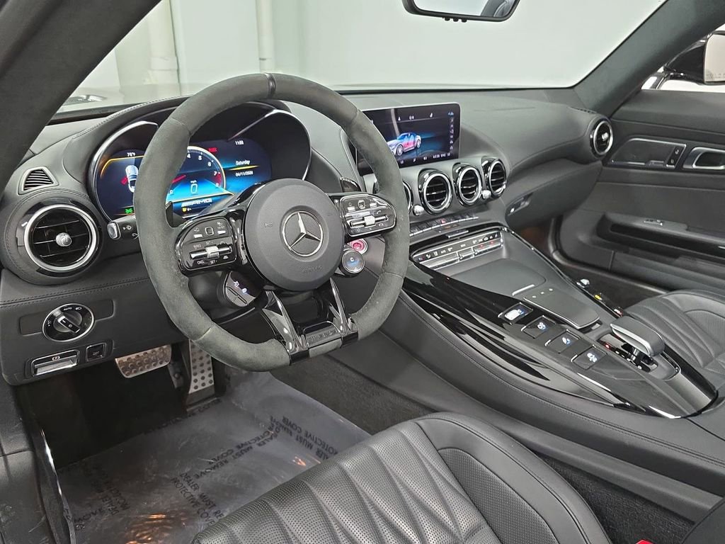 Used 2021 Mercedes-Benz AMG GT Roadster image 4