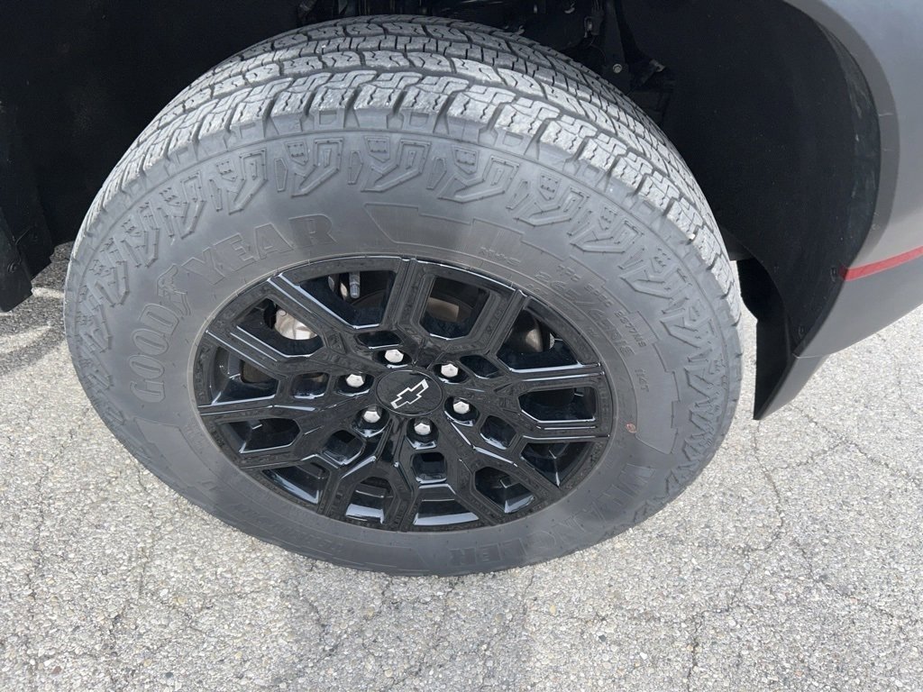 Used 2024 Chevrolet Colorado Trail Boss w/ Technology Package image 19